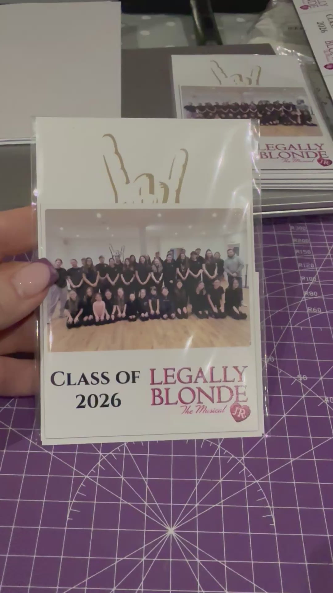 Custom Group Photo Magnet – Personalized Team/Class Memorabilia Keepsake